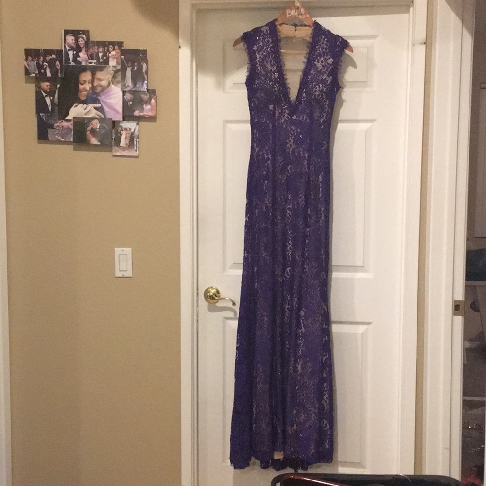 PURPLE SIZE 6 PROM / HOMECOMING DRESS